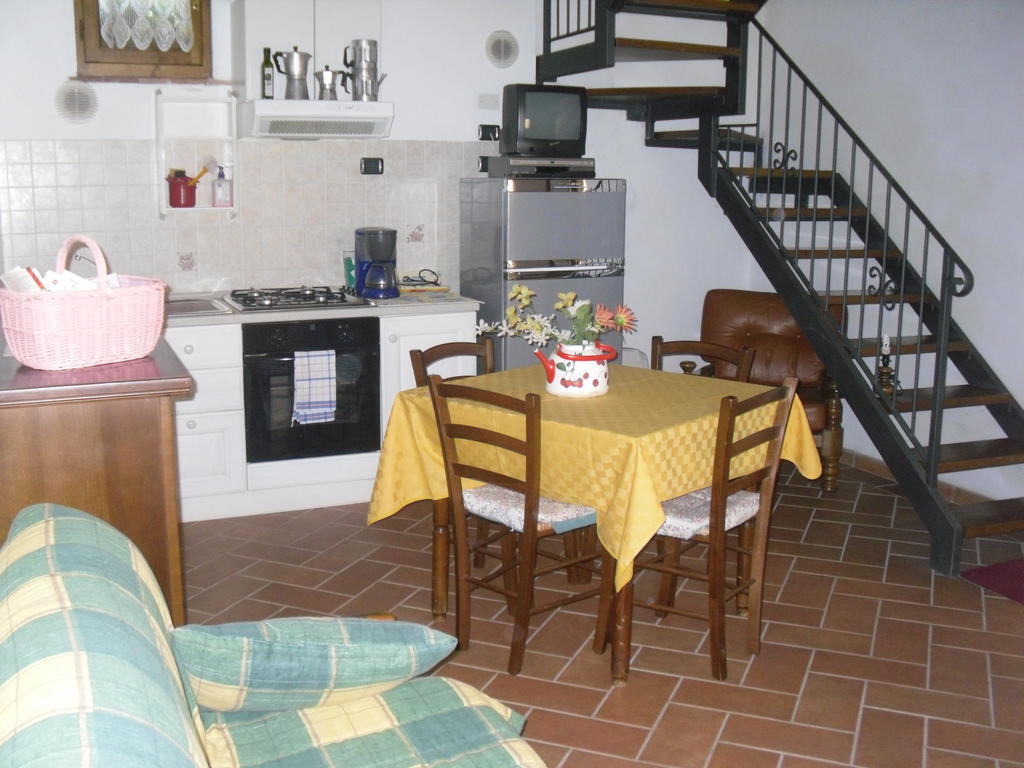 Apartmán Borgo Fango Montieri Pokoj fotografie