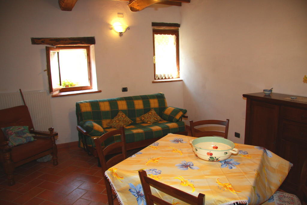 Apartmán Borgo Fango Montieri Pokoj fotografie